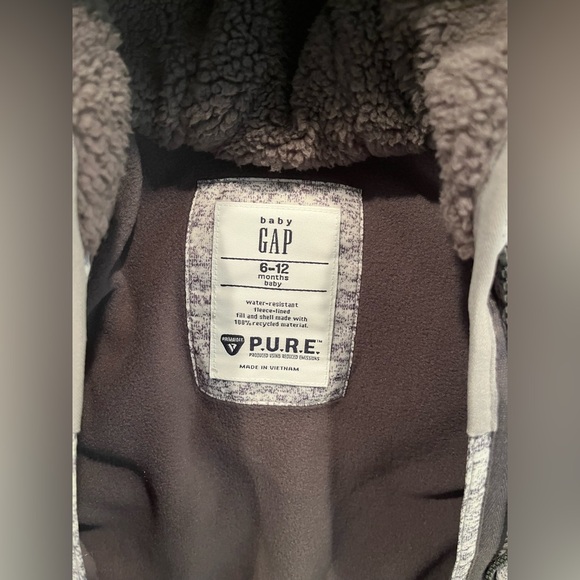 Baby Gap Snow Suit - Picture 4 of 9